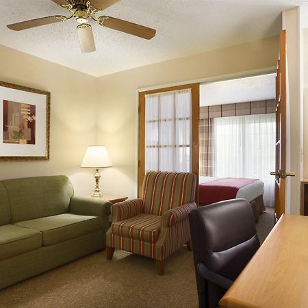 Country Inn & Suites By Radisson, Columbus Airport, Oh Exteriér fotografie
